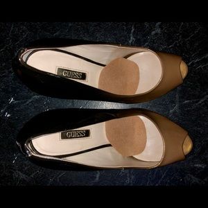 Guess Ombré platform heels size 9